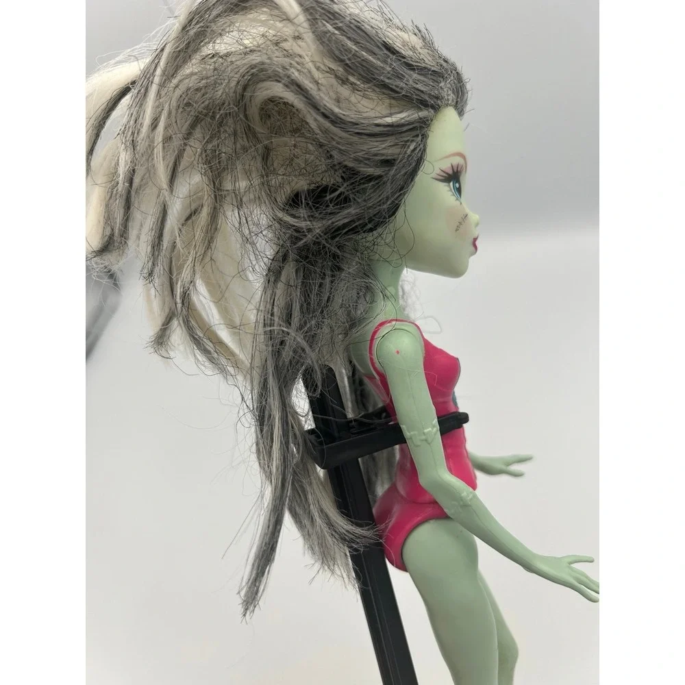 Monster High Basic Budget Frankie Stein